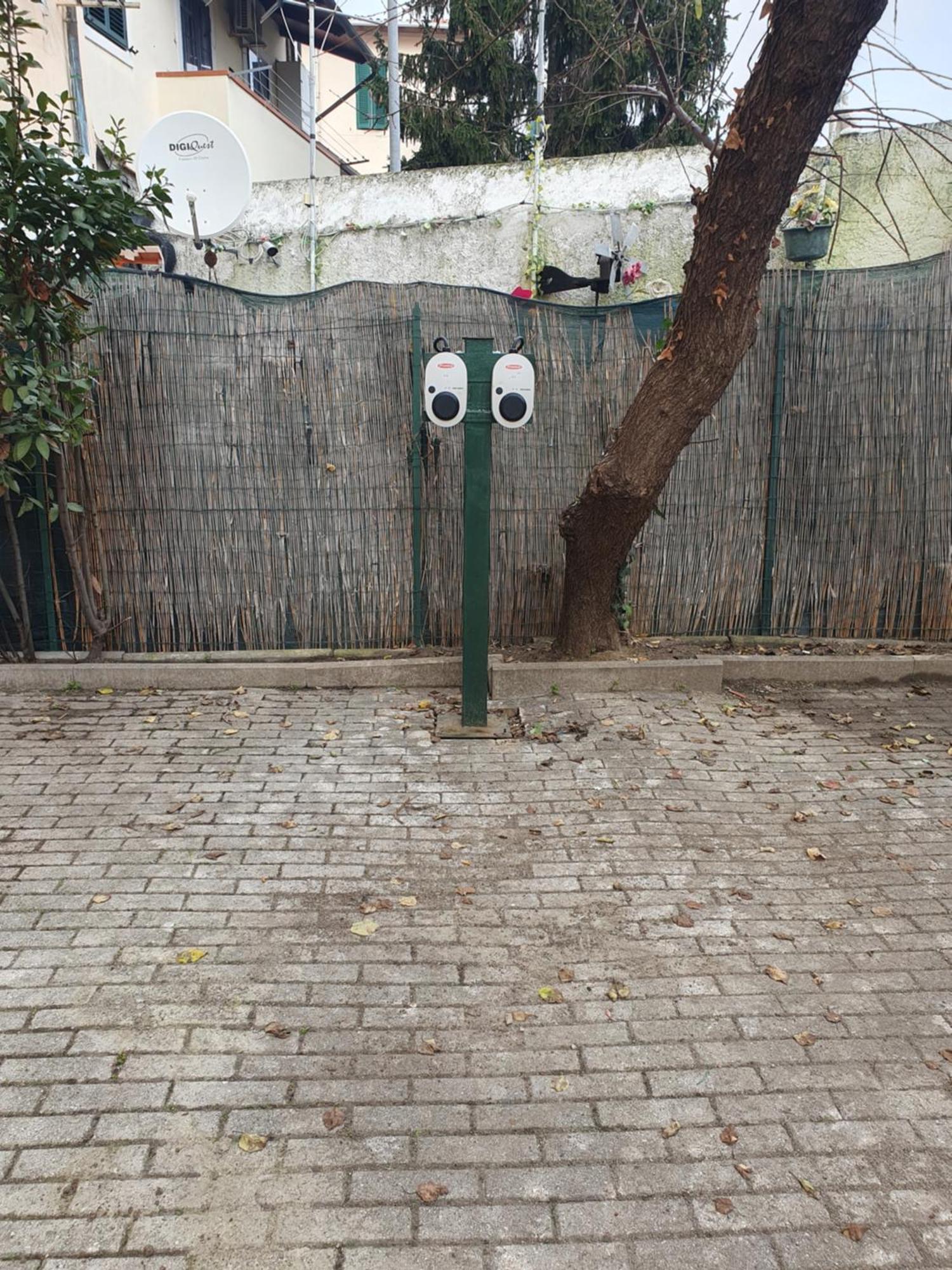 Casa N 2 Con Parcheggio Privato E Colonnina Ricarica Daire Livorno Dış mekan fotoğraf
